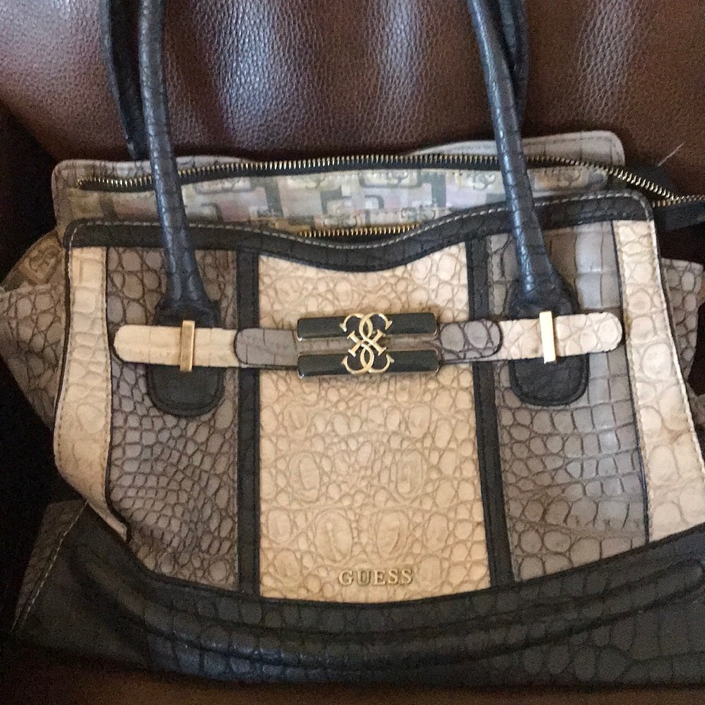 Guess purse